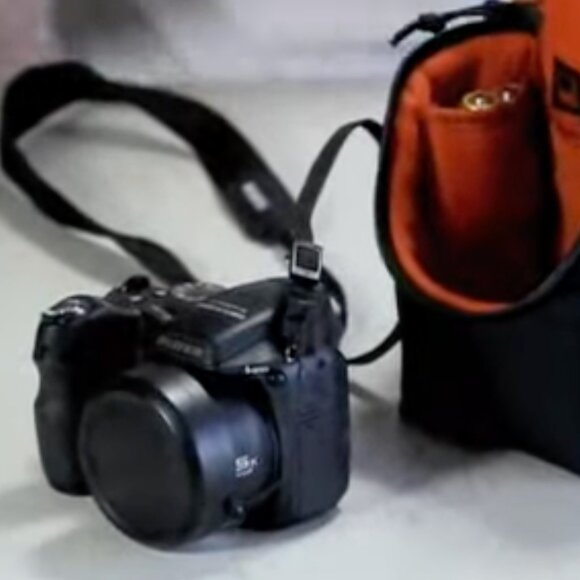 Lowepro Camera Lens Bag Adventura Ultra Zoom 100 Black Padded - Picture 2 of 14